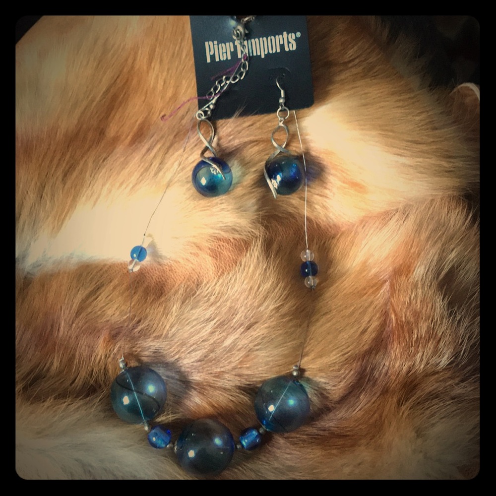 Earnings and necklace